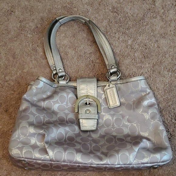 Coach purse - Picture 1 of 4